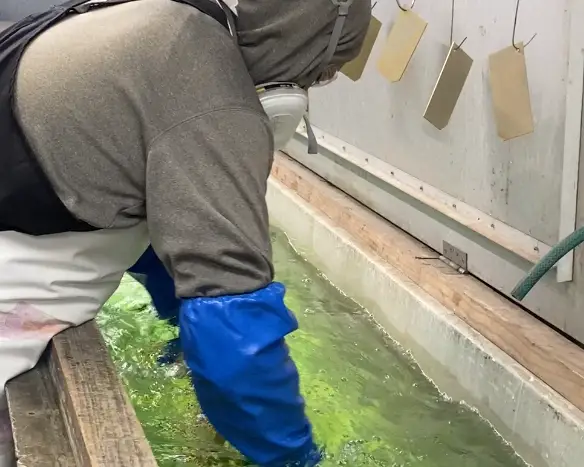 pre-treatment process for preparing the bike frame to be powder coated, cleaning it and preparing it for the perfect finish